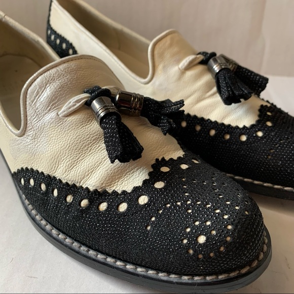 STUART WEITZMAN Wingtip Tassel Loafers Sz 5.5M - Picture 10 of 10